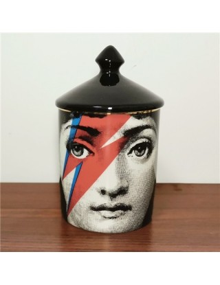 Czarna pokrywa świecznik...