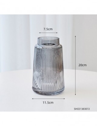 Nowoczesny szklany wazon...